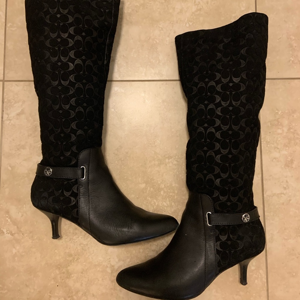Coach black suede and leather knee high boots!💙